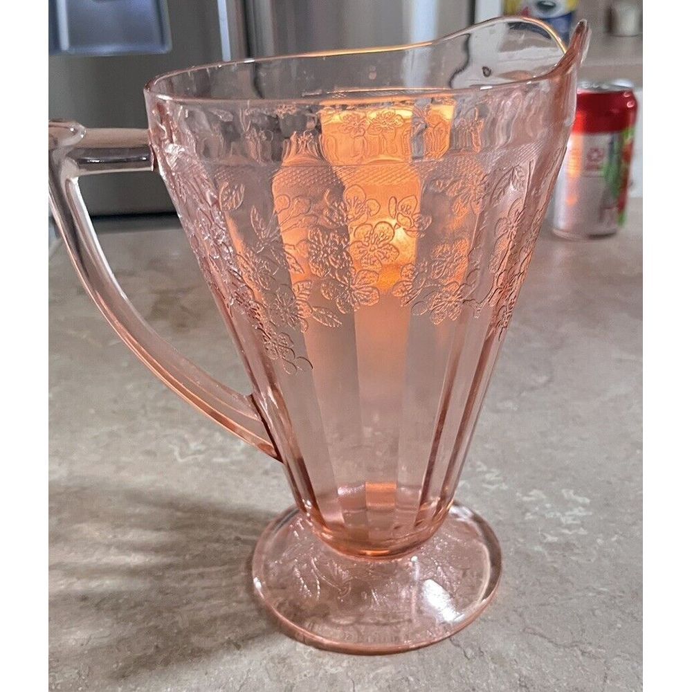 1930s Pink Jeanette Pitcher Blossoms French Country‎ Depression Glass 36 Oz EUC